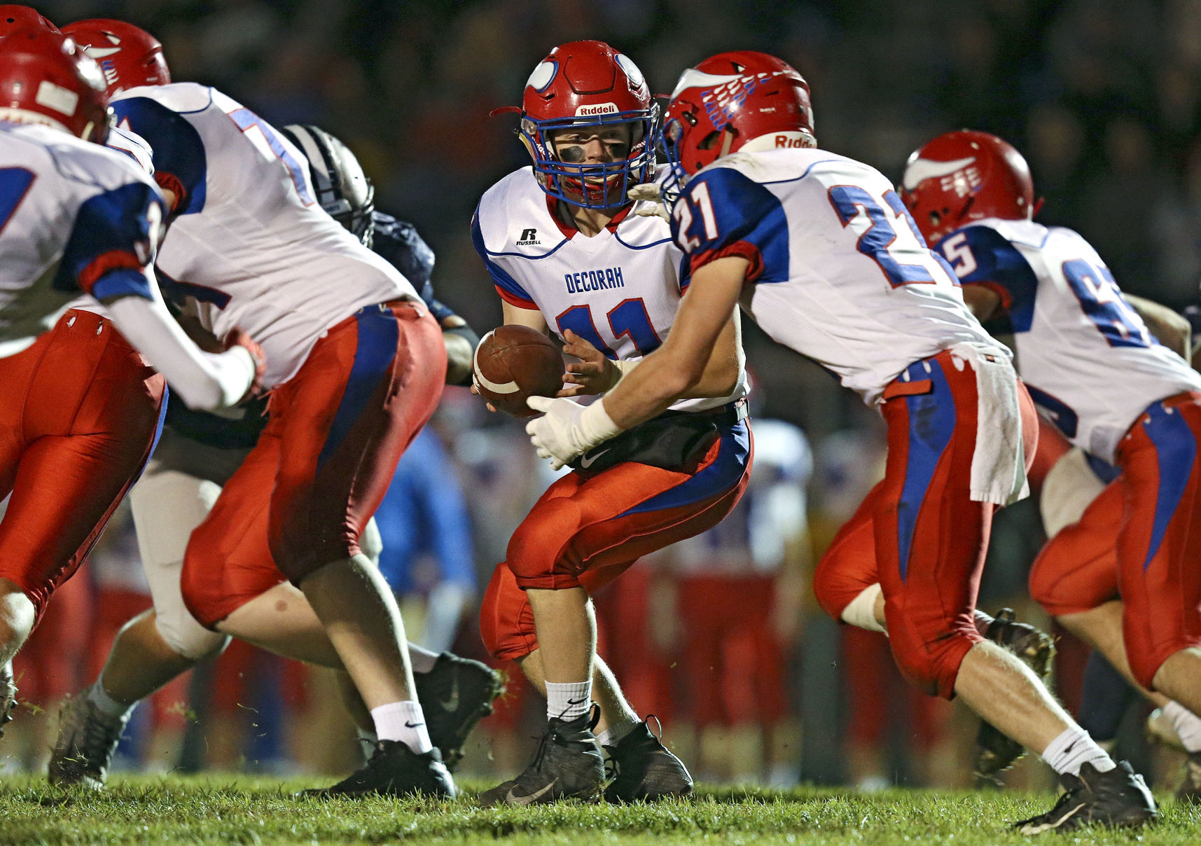 110218ho-xavier-decorah-1